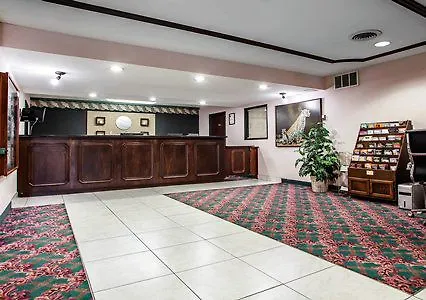 Quality Inn 4*